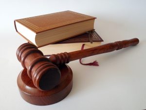 Scopri di più sull'articolo Legge 31 dicembre 2012, n. 247. Nuova disciplina dell’ordinamento della professione forense.
